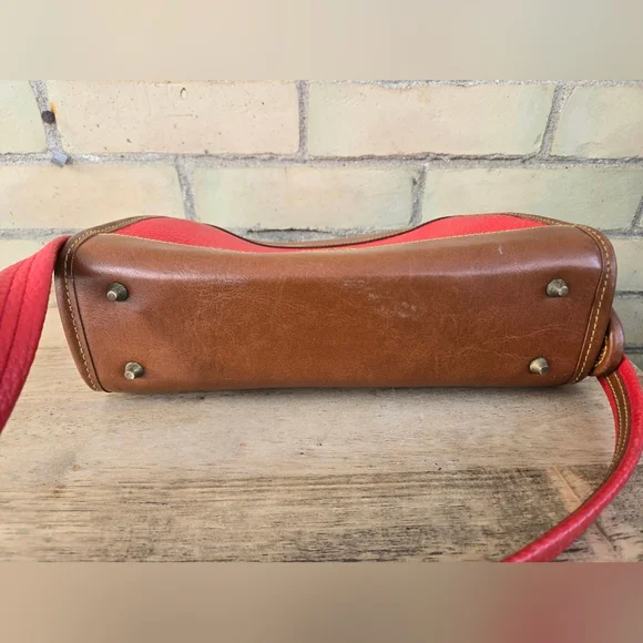 Vintage Pebbled Leather Bag - Picture 9 of 12